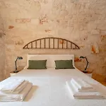 Augusta Trulli * Polignano a Mare