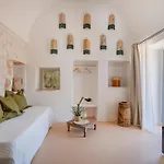 Augusta Trulli Üdülőközpont *