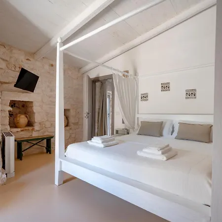 Augusta Trulli * Polignano a Mare