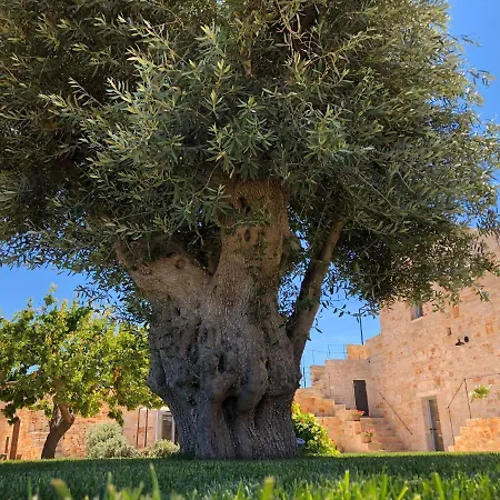 Augusta Trulli Resort *