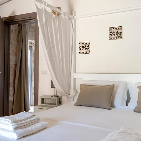 Augusta Trulli אתר נופש