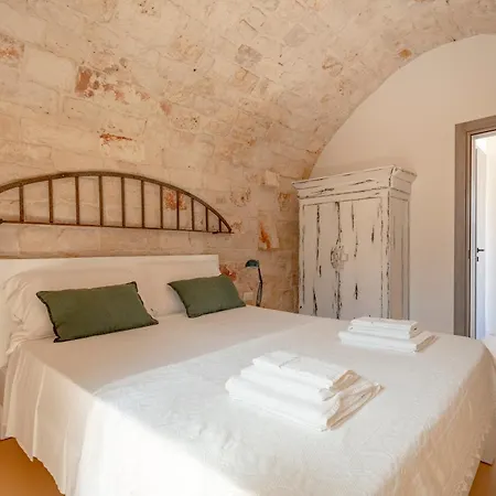 Augusta Trulli Resort *